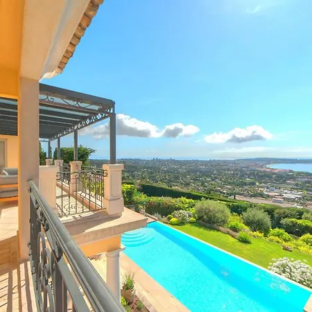 Pertuades With Amazing Sea View And Swimming Pool Vallauris
