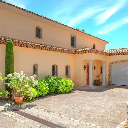 Villa Pertuades With Amazing Sea View And Swimming Pool Vallauris
