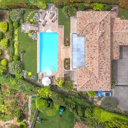 Villa Pertuades With Amazing Sea View And Swimming Pool