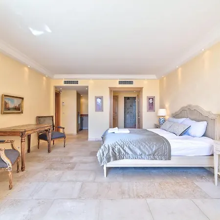Pertuades With Amazing Sea View And Swimming Pool * Vallauris